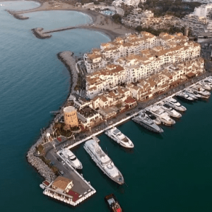 Capitan Puerto Banus Oficina